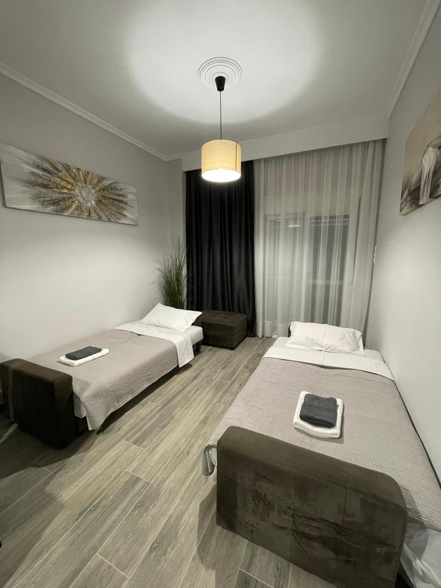 Dt Luxury Apartment เนอาเปรามอส ภายนอก รูปภาพ