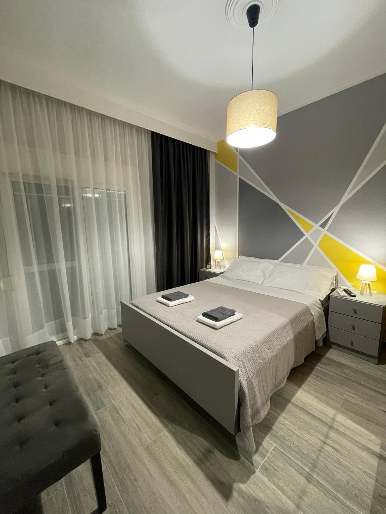 Dt Luxury Apartment เนอาเปรามอส ภายนอก รูปภาพ