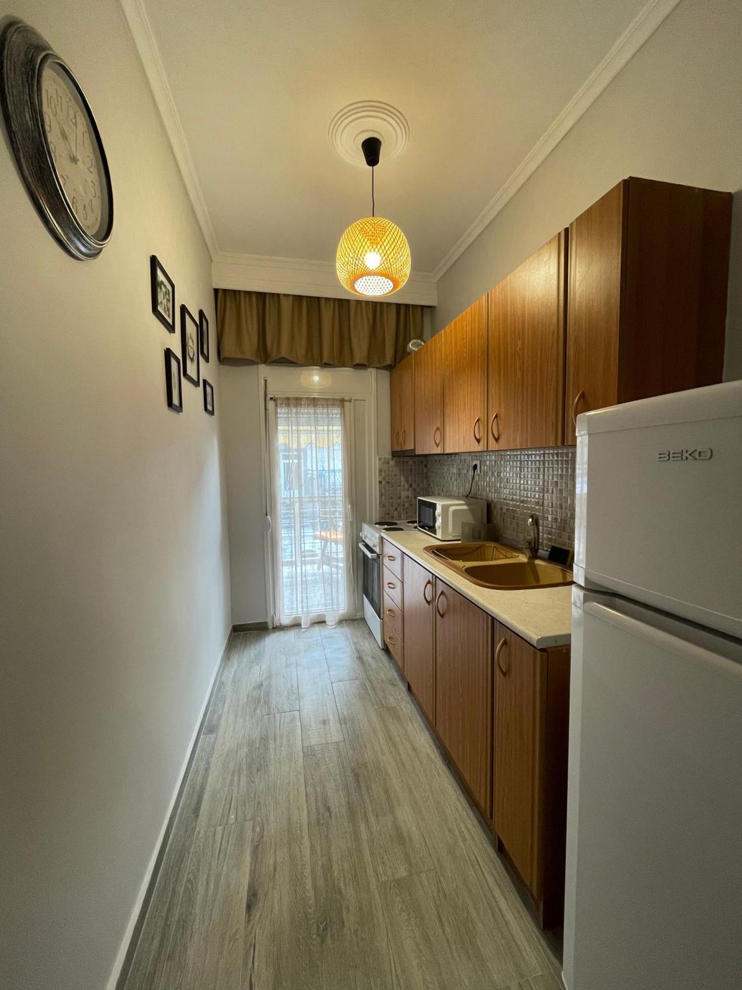 Dt Luxury Apartment เนอาเปรามอส ภายนอก รูปภาพ