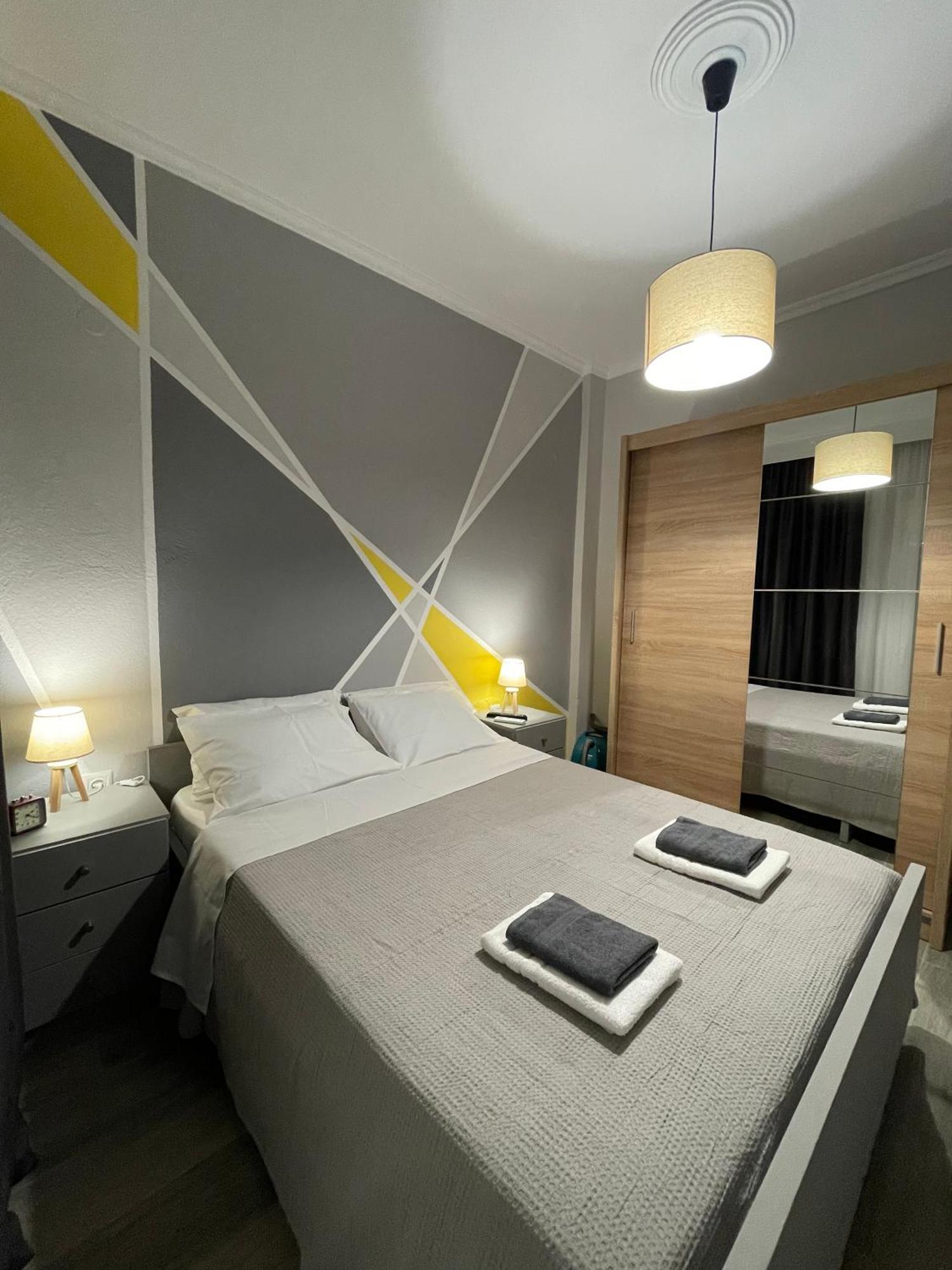 Dt Luxury Apartment เนอาเปรามอส ภายนอก รูปภาพ